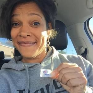 Meet your Posher, Monica